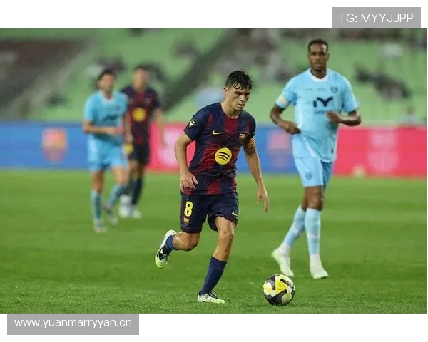 巴萨中场技术依旧，但节奏失控越踢越乱