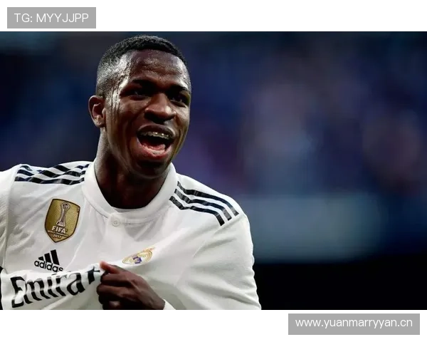 维尼修斯与同期新星边锋对比：谁是未来第一人