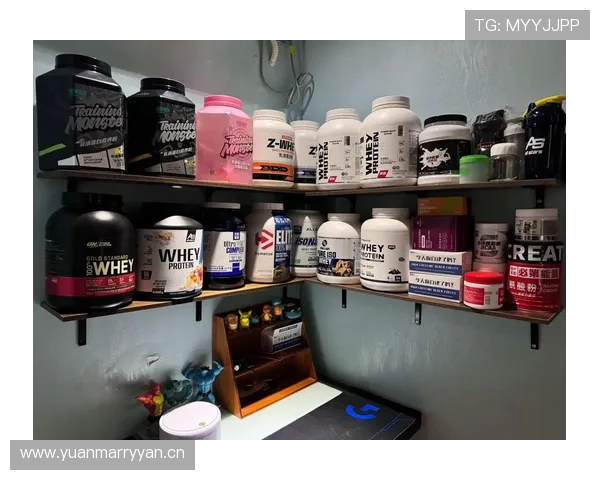 贝林厄姆家冰箱里塞满蛋白粉，连香槟都得给补剂腾地方